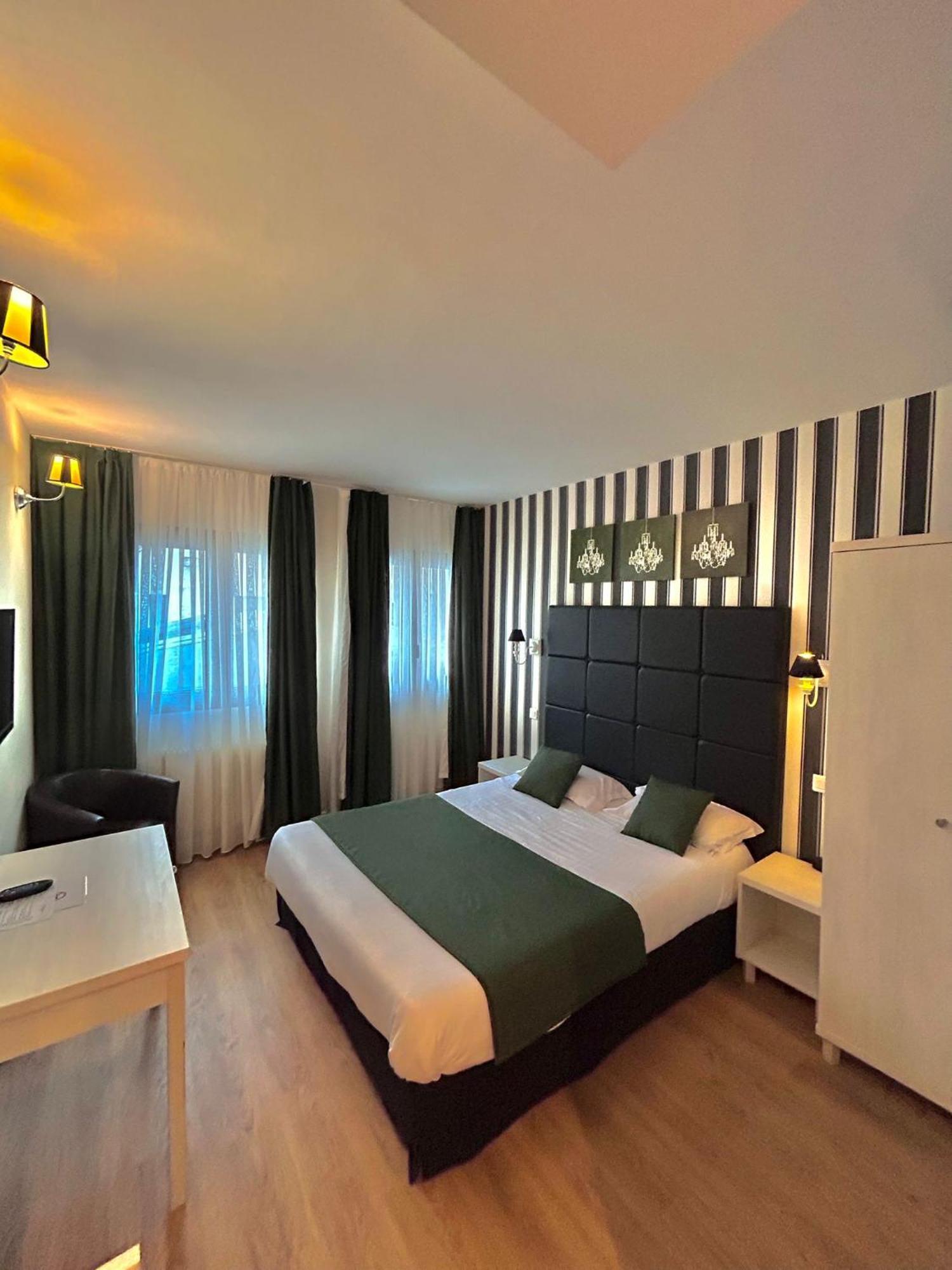 Thoiry Etoile Lodge المظهر الخارجي الصورة