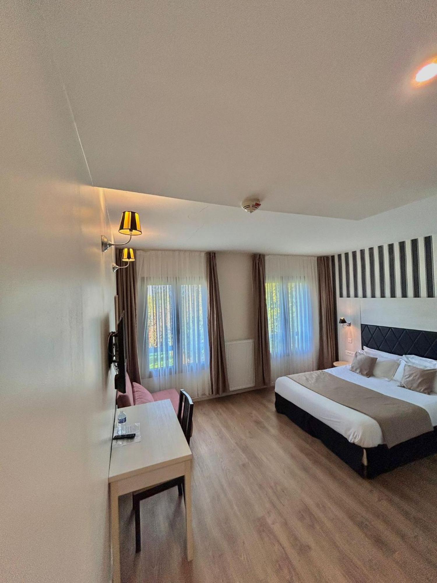 Thoiry Etoile Lodge المظهر الخارجي الصورة
